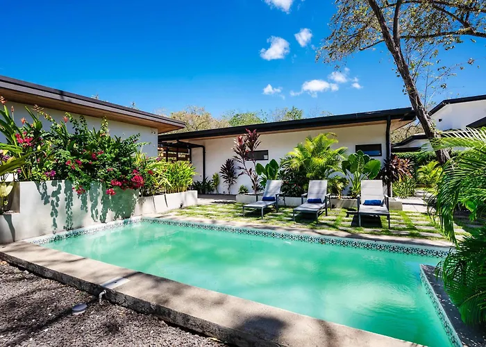 Serenity 2 Bedroom 1 Min Walk To The Holiday home Santa Cruz (Guanacaste)