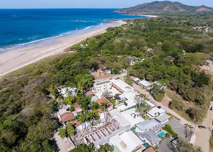 Serenity 2 Bedroom 1 Min Walk To The Holiday home *